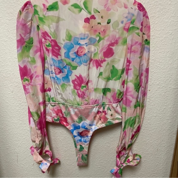 [SOLD] Rococo Sand - Alora Floral-Print Stretch-Crepe Bodysuit - Picture 5 of 6
